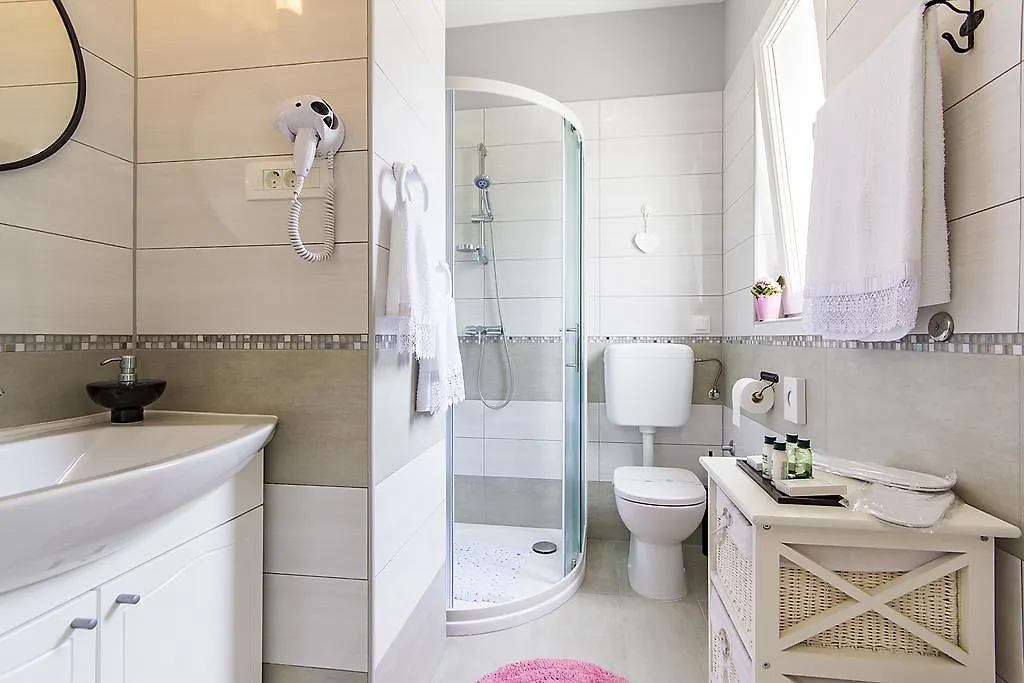 Center Apartment Tina Pula Croatia